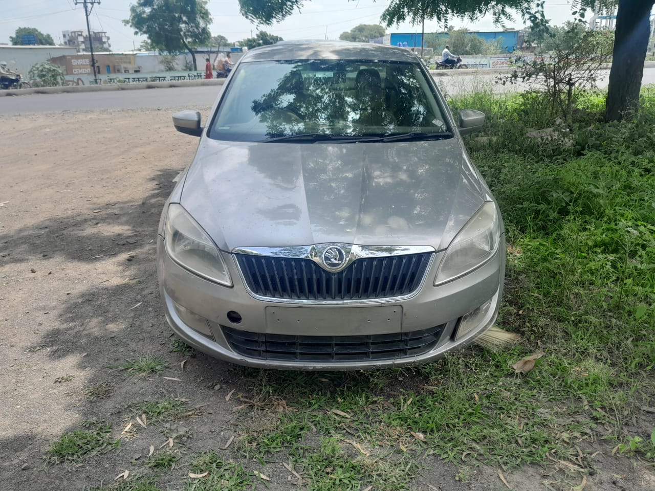 Skoda Rapid(2011-2014) Elegance 1.6 Mpi Mt